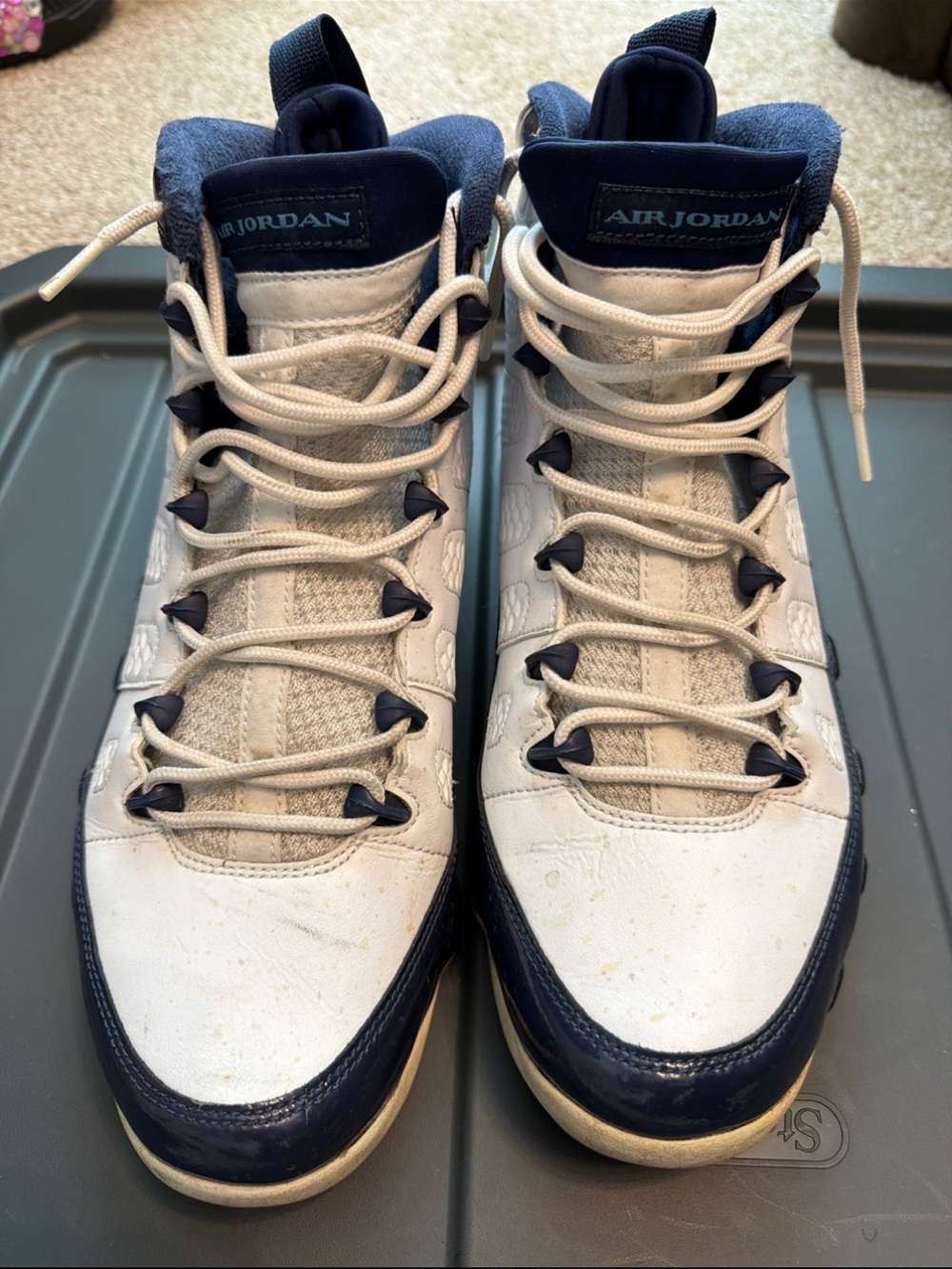 Air Jordan 9s retro UNC